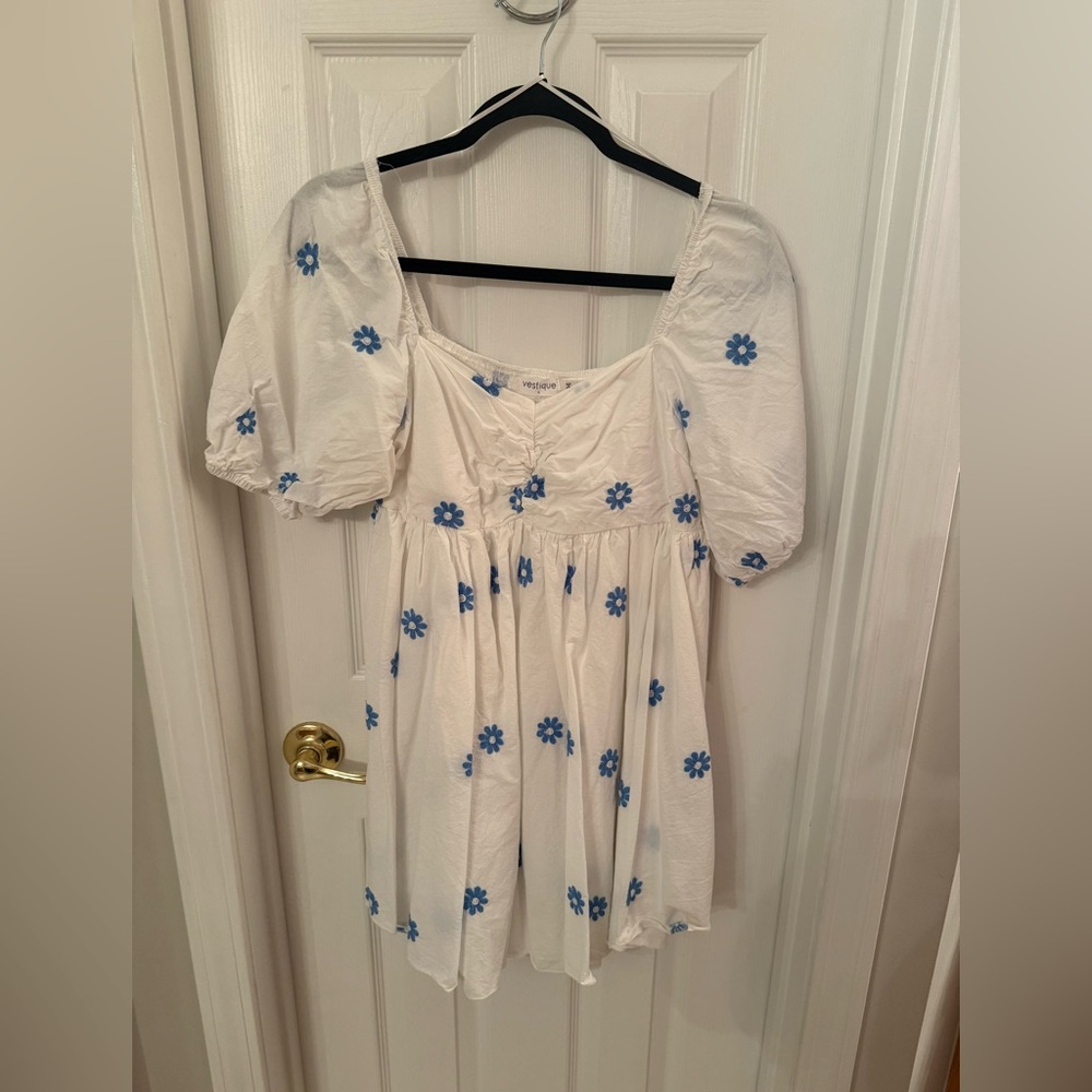 White flower dress